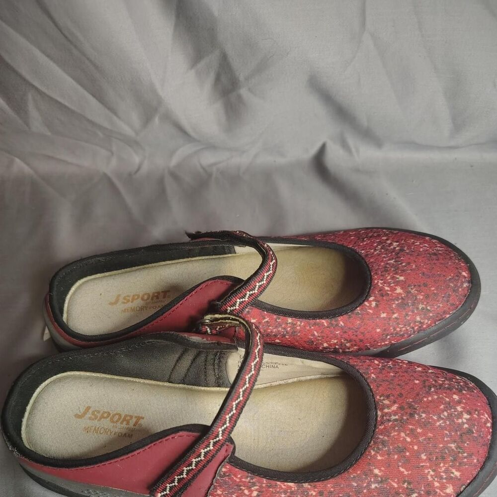 Jansport Women's Red and Burgundy Mules - Picture 6 of 7